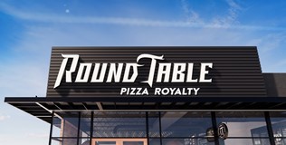 roundtable_pizza_exterior_01.jpg