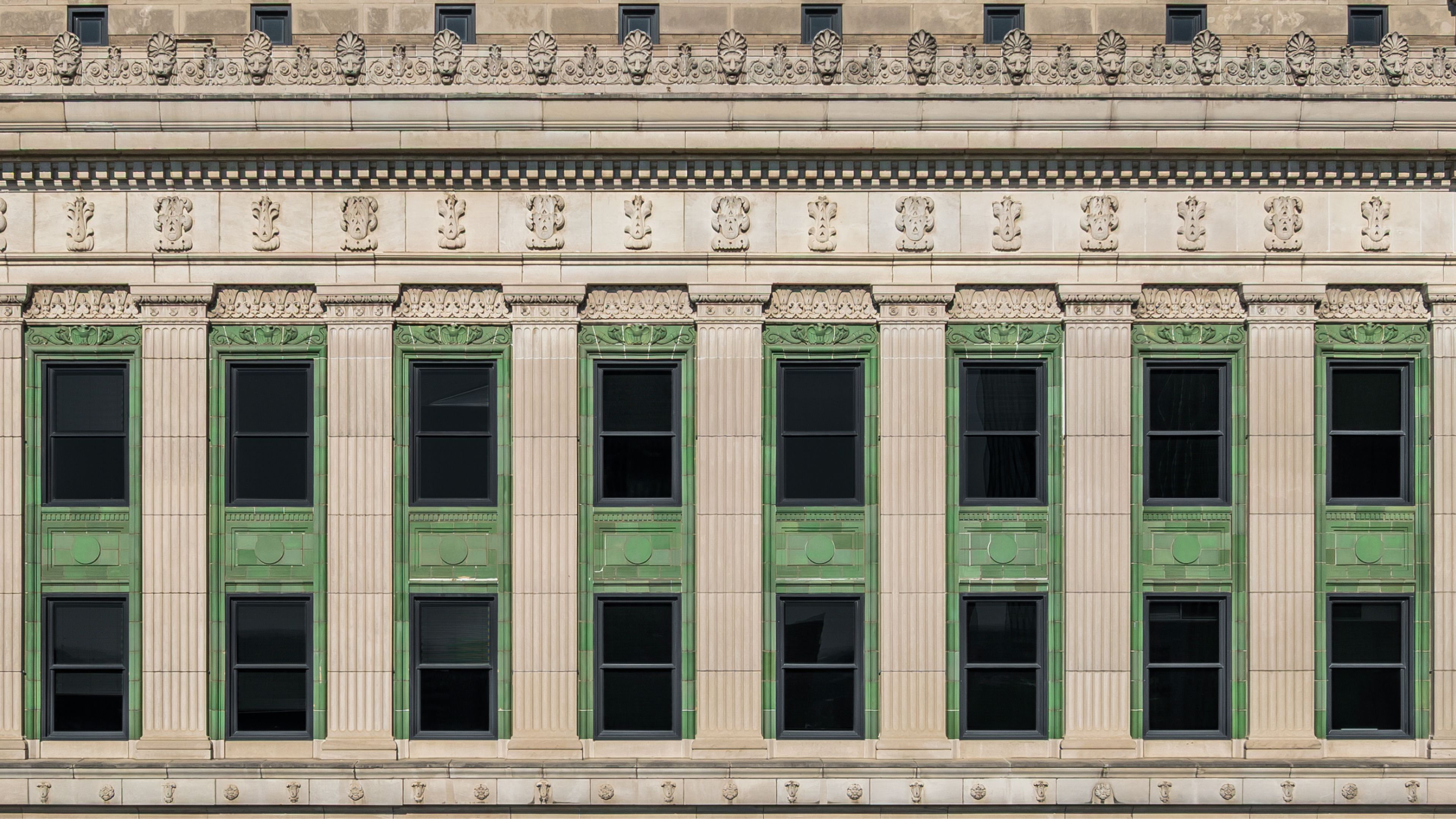 Huntington CS 08 Bankfacade