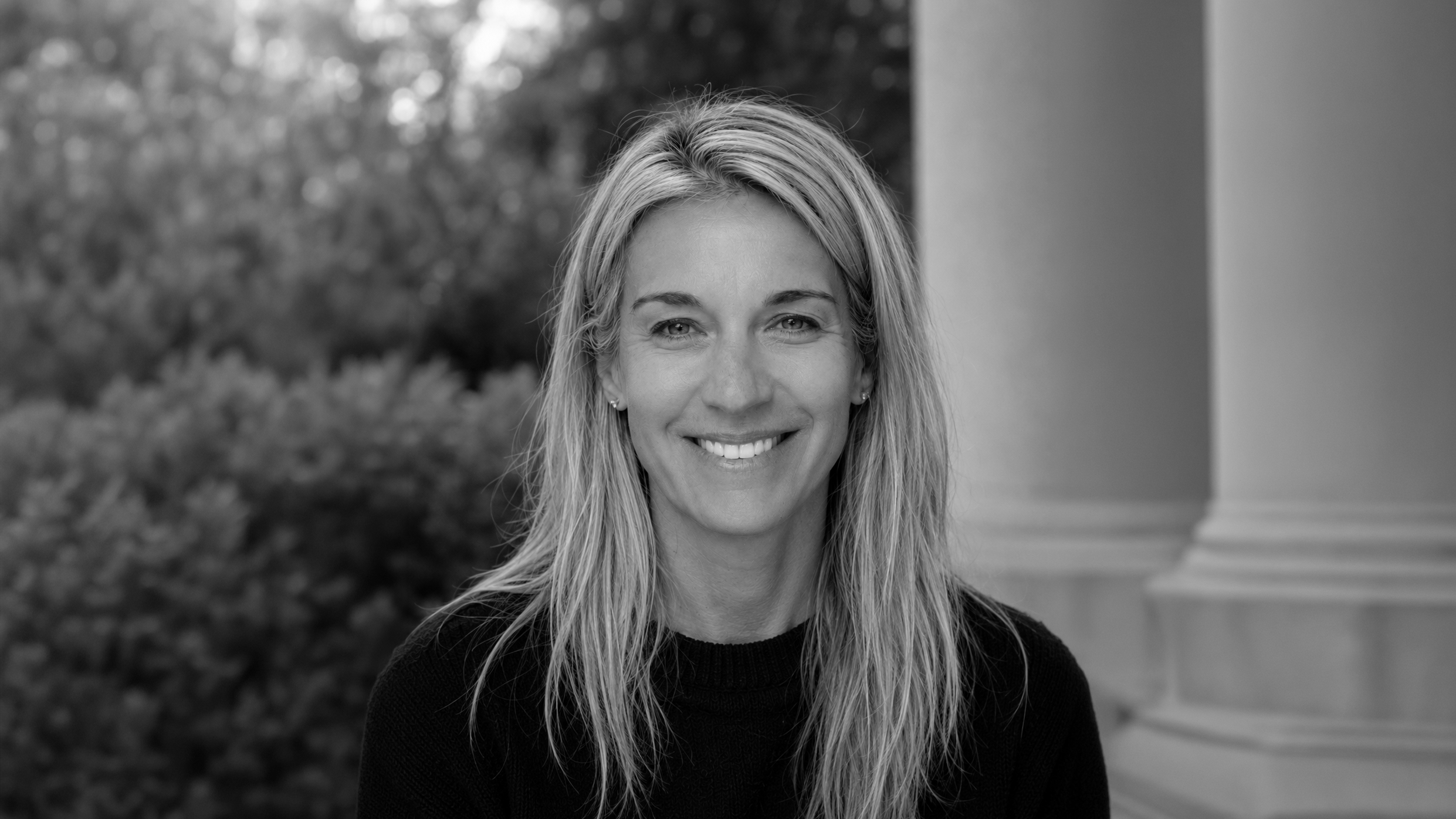 Kristin Ratzlaff Headshot Horizontal